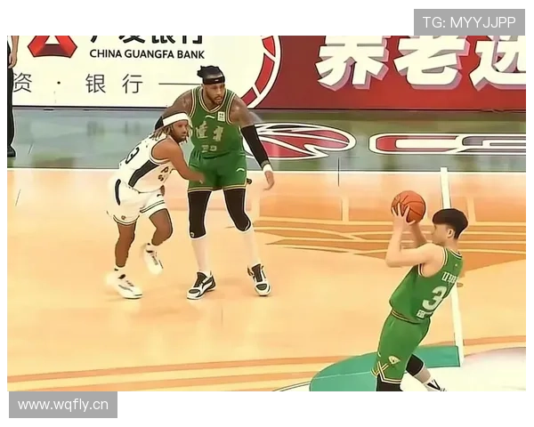 篮球比赛中裁判判罚流程：一步步解析争议哨响后的正确判定依据